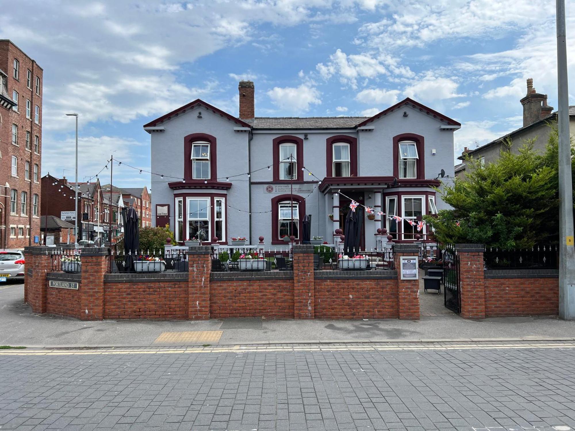 Southport Metro Hotel Exterior photo